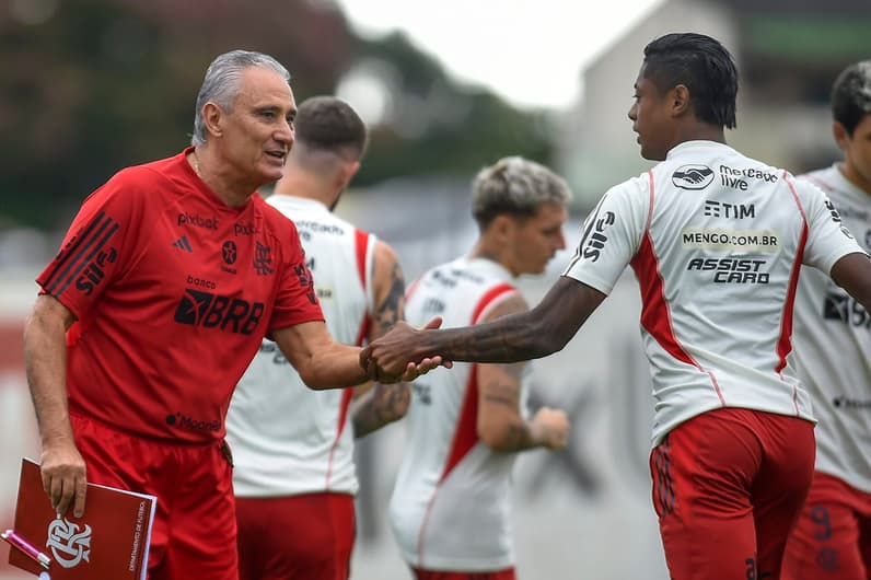 Tite e Bruno Henrique