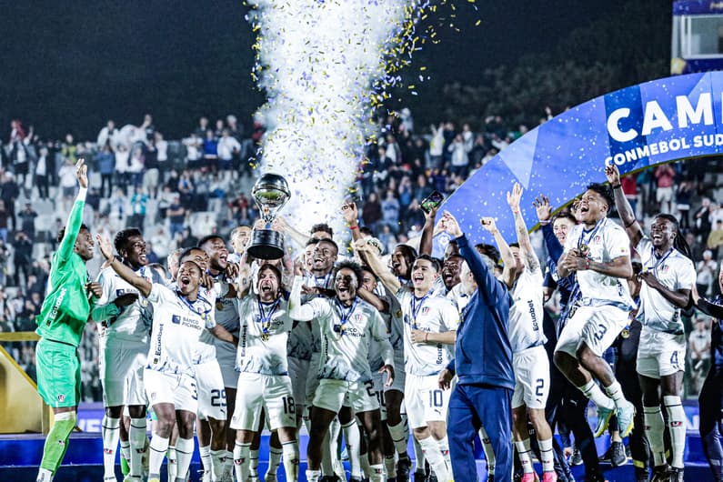 A LDU venceu o Fortaleza na grande final em 2023 e empatou em títulos com outros times; veja lista dos maiores campeões da Sul-Americana (Foto: Lucas Emanuel/AGIF)