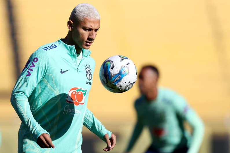 richarlison_treino_selecao_penarol