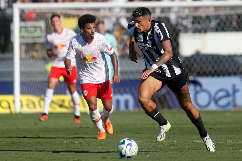 Tiquinho Soares - Bragantino x Botafogo