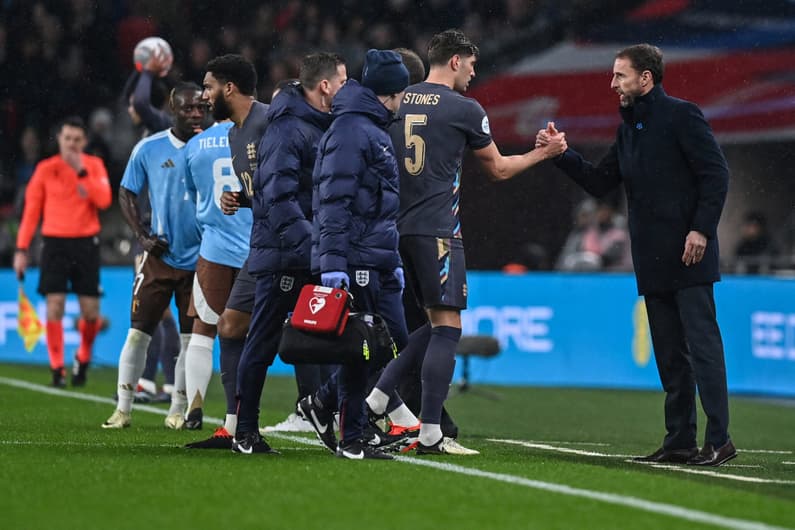 lesão - John Stones - Inglaterra