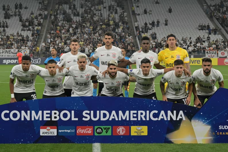 FBL-SUDAMERICANA-CORINTHIANS-NACIONALPAR-melhores-momentos