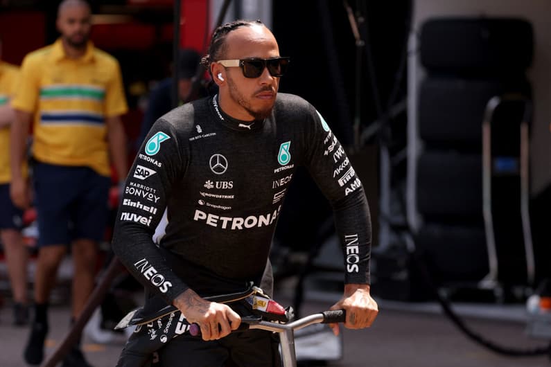 Lewis Hamilton em Mônaco 2024 (Foto: CLAUDIA GRECO / POOL / AFP)