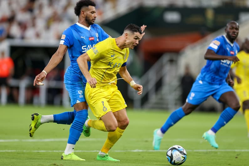 Al Nassr e Al Hilal se enfrentam pelo Campeonato Saudita; confira os jogos de hoje que serão televisionados (Foto: AFP)