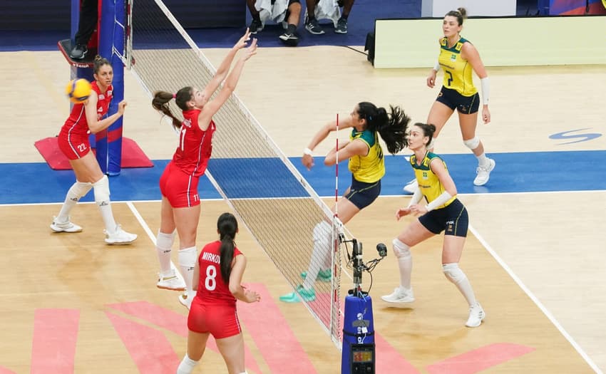 brasil volei servia