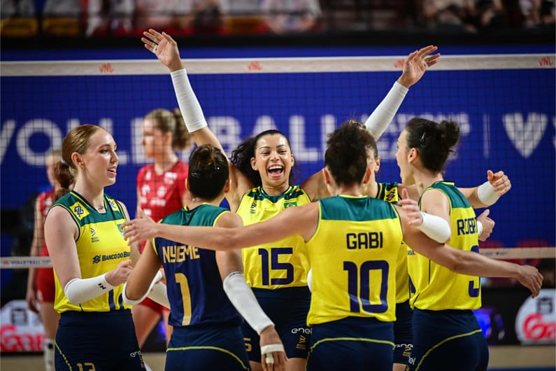 Brasil x Polônia &#8211; vôlei feminino abertura