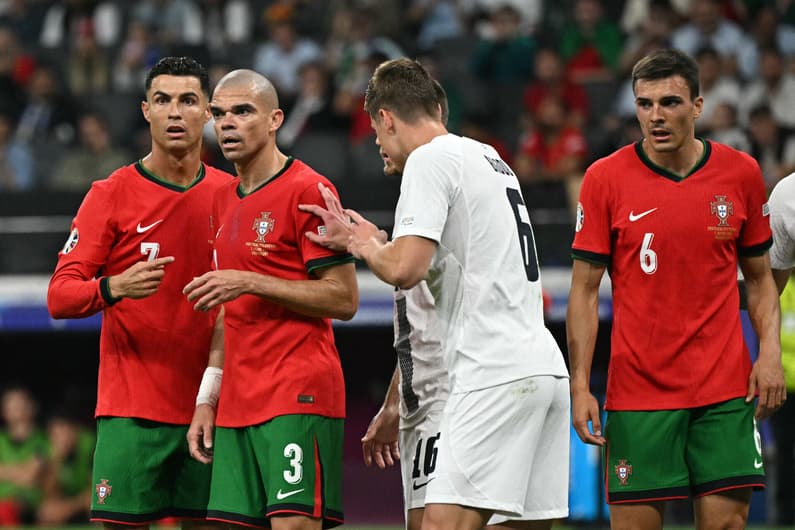 FBL-EURO-2024-MATCH41-POR-SLO