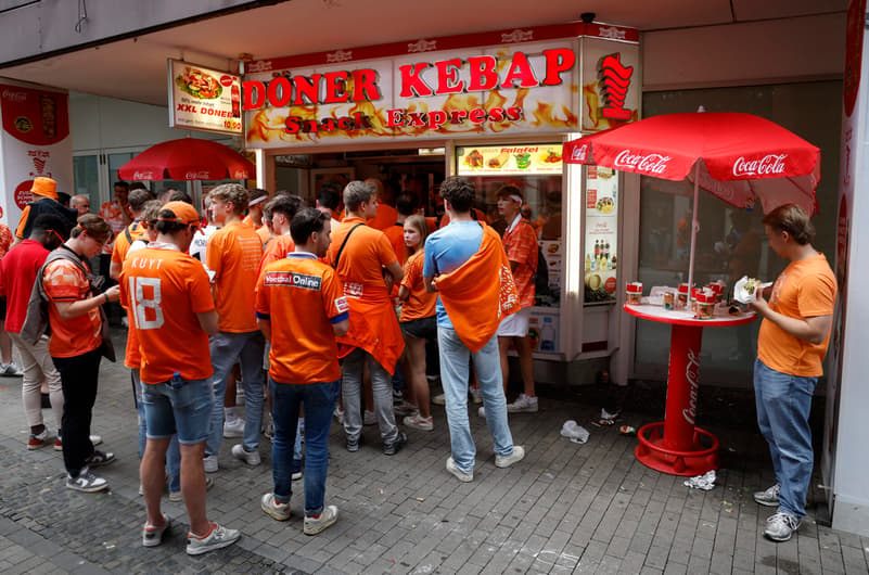 GERMANY-FBL-EURO-2024-NED-ENG-FANS