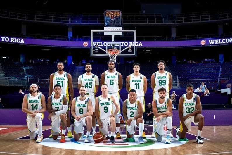 Equipe-de-basquete-masculina-2