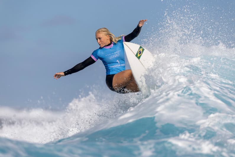 SURFING-OLY-PARIS-2024 Tatiana Weston-Webb