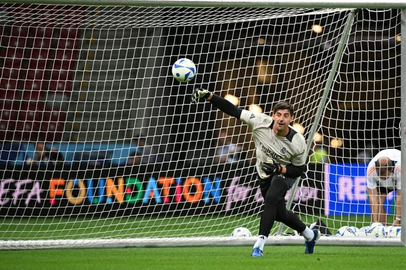 FBL-EUR-SUPERCUP-2024-TRAINING