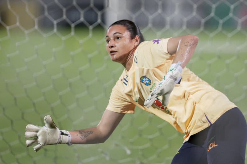 SELECAO BRASILEIRA, TREINO EM RECIFE