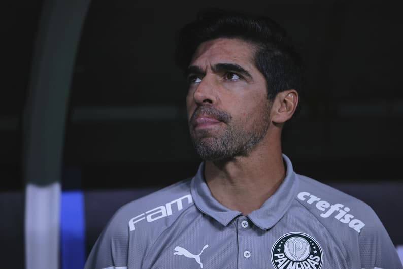 Abel comenta sobre el VAR y destaca la batalla de Palmeiras ante Botafogo