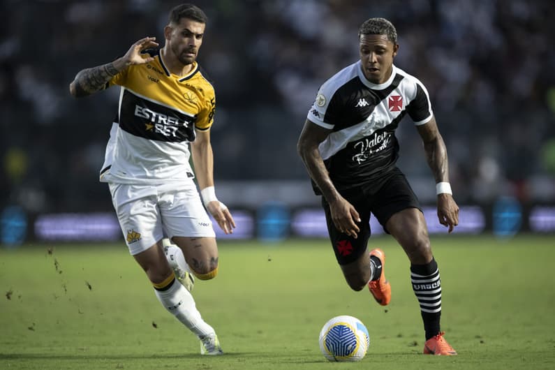 Vasco espera no jogo de hoje ter sua revanche contra o Criciúma. Foto: Jorge Rodrigues/AGIF