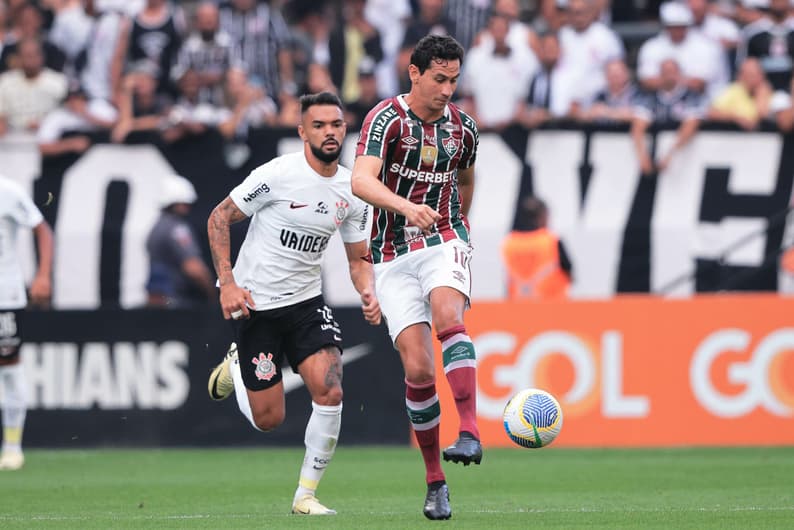 Fluminense e Corinthians se reencontram no Brasileirão. Foto: Ettore Chiereguini/AGIF matemático rebaixamento