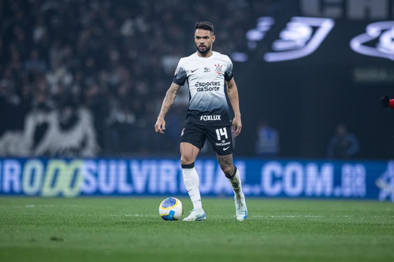 raniele_durante_jogo_do_corinthians_contra_o_red_ljls_Easy-Resize.com (1)