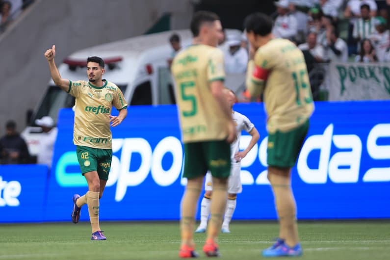 Flaco Lopez comemora gol em Palmeiras x Criciuma no estadio Arena Allianz Parque