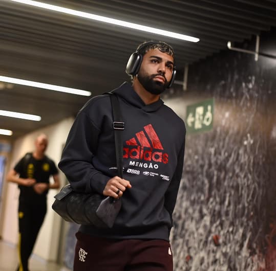 Gabigol antes de Flamengo x Athletico-PR (foto: Marcelo Cortes /CRF)