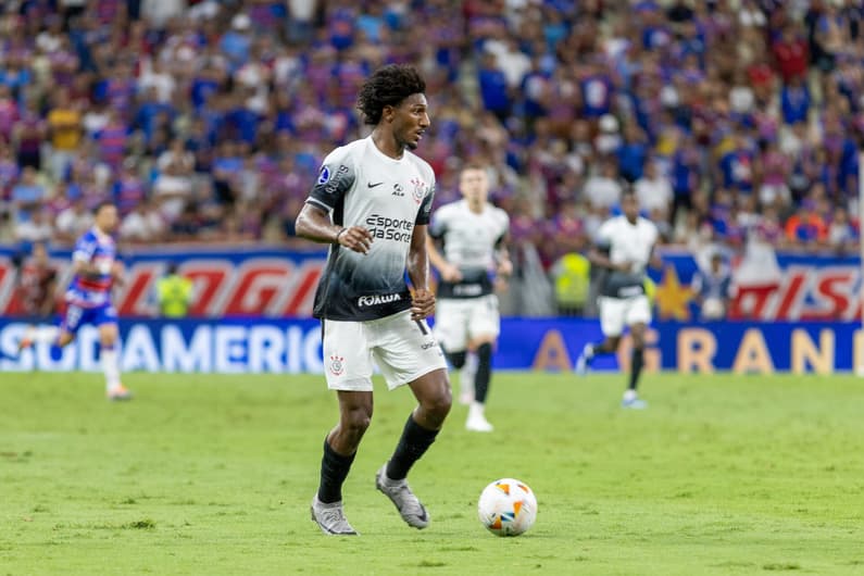 Talles Magno em Fortaleza x corinthians 1709