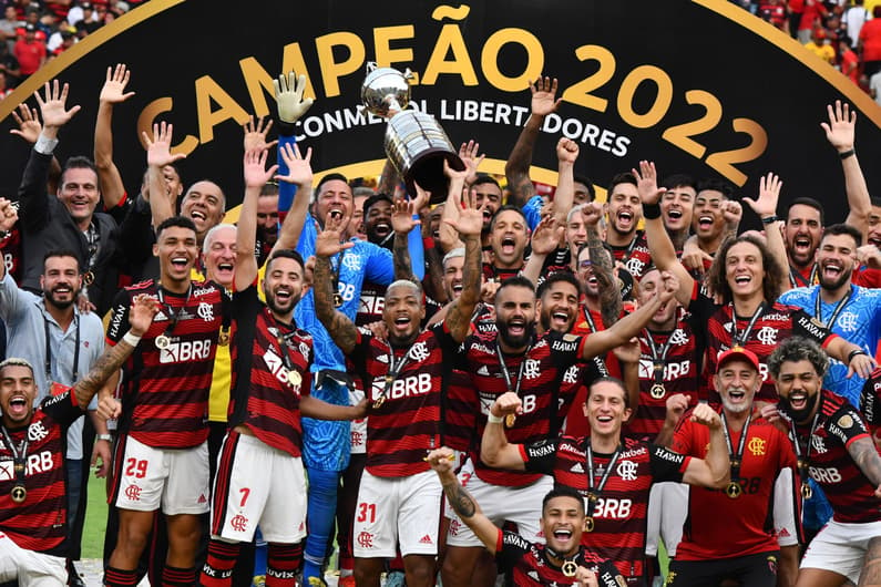 O Flamengo é um dos maiores campeões da Libertadores, com 3 títulos; Veja a história do hino do clube (Foto: API/AGIF)