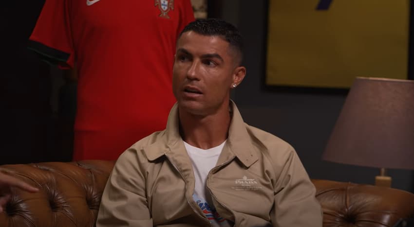 Cristiano Ronaldo em seu canal do Youtube (Foto: Reprodução)