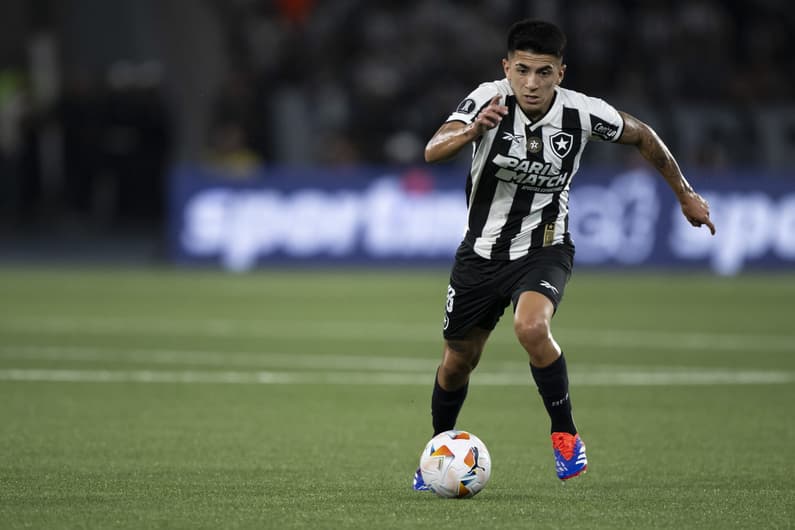 Em jogo hoje, o Botafogo busca a classificação na Libertadores diante do São Paulo (Foto: Jorge Rodrigues/AGIF)