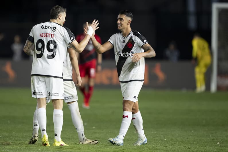 O Vasco joga hoje buscando a classificação para a próxima fase da Copa do Brasil (Foto: Jorge Rodrigues/AGIF)