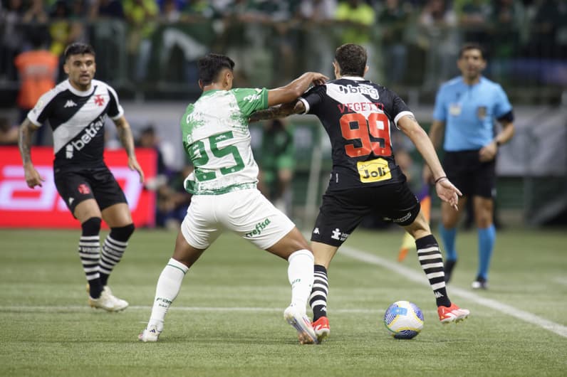 Vasco e Palmeiras jogam hoje pela 27ª rodada do Campeonato Brasileiro (Foto: Anderson Romao/AGIF)