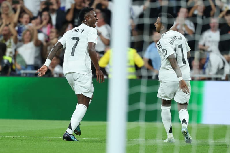 Vini Jr e Rodrygo foram às redes pelo Real Madrid contra o Espanyol (Foto: Thomas COEX / AFP)