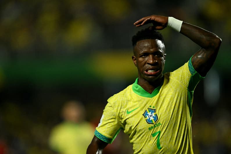 Favorito à Bola de Ouro, Vini Jr tem média inferior a 0,3 participações em gols por jogo pela Seleção (Foto: Mauro PIMENTEL / AFP)