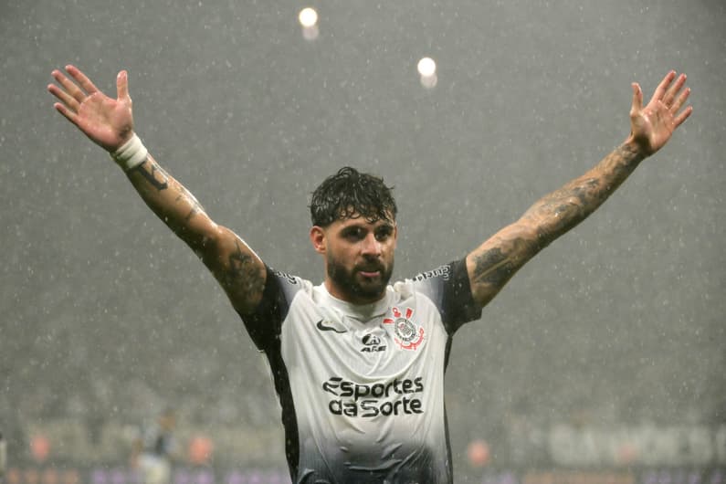 FBL-SUDAMERICANA-CORINTHIANS-RACING