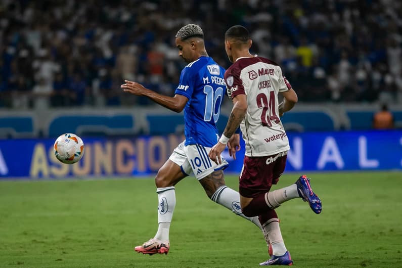 Depois de empatar no primeiro confronto, o Cruzeiro decide a vaga para a final da Sul-Americana nesta quarta; confira os destaques dos jogos de hoje (Foto: Fernando Moreno/AGIF)