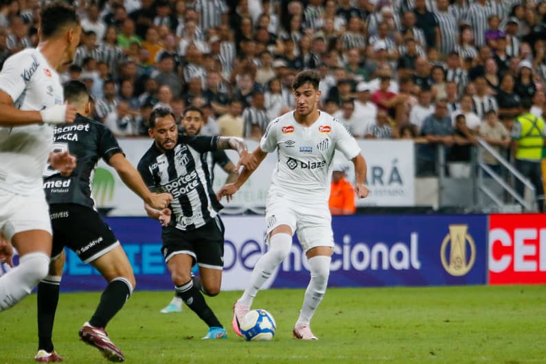 O Santos encara o Ceará pela Série B do Brasileirão (Foto: Baggio Rodrigues/AGIF)