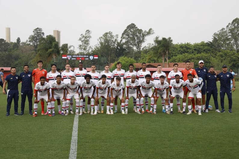 Na primeira partida das oitavas, o São Paulo venceu o Criciúma pelo placar de 4 a 0; confira as estatísticas do confronto (Foto: Reprodução)