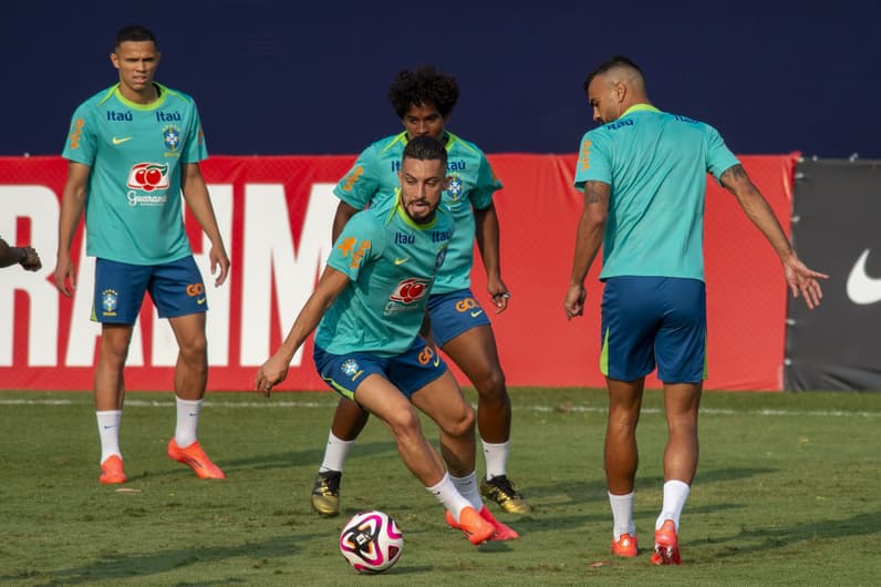 SELECAO BRASILEIRA, TREINO