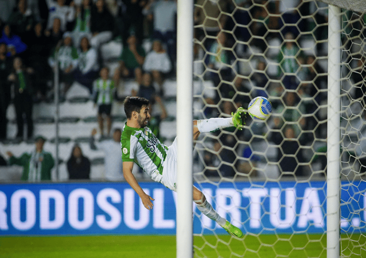 Gabriel Taliari marcou o gol da vitória do Juventude no Alfredo Jaconi (Foto: Fernando Alves/ECJ)