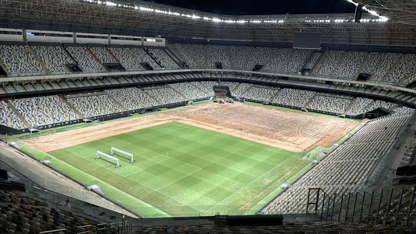 Gramado da Arena MRV passa por modificações para receber a final entre Atlético-MG x Flamengo pela final da Copa do Brasil (Foto: Divulgação/Atlético)