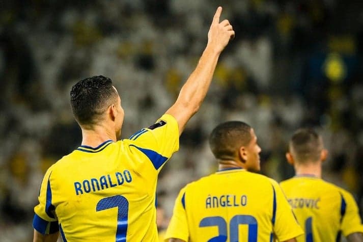 Cristiano Ronaldo comemora gol com a camisa do Al-Nassr (Foto: Reprodução/Instagram)