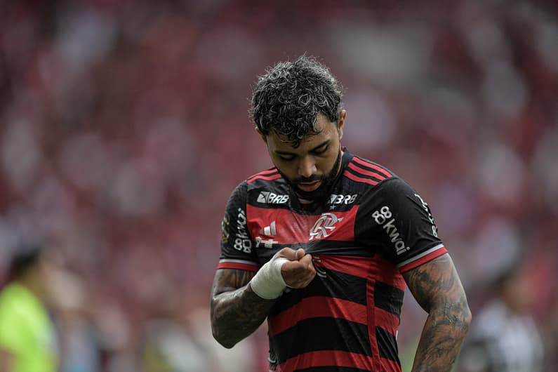 Gabigol comemora seu gol pelo Flamengo no jogo de ida da final da Copa do Brasil contra o Atlético-MG, no Maracanã (Foto: Thiago Ribeiro/AGIF)