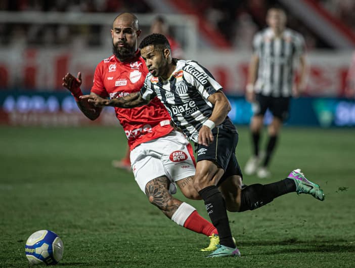 O Peixe recebe o Vila Nova pela 35ª rodada da Série B do Brasileiro; confira tudo sobre o jogo de hoje do Santos (Foto: Isabela Azine/AGIF)