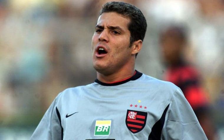 Julio Cesar Flamengo é um dos ídolos de Hugo Souza