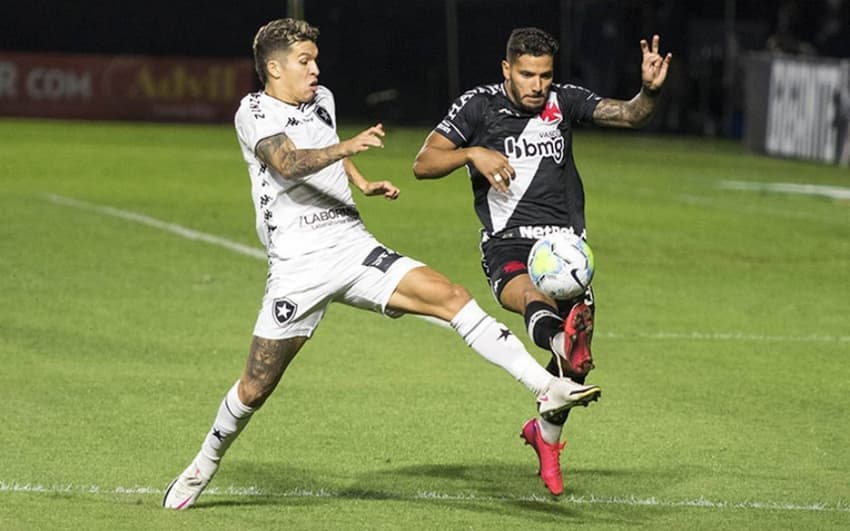 Lance de Vasco x Botafogo pela Copa do Brail 2020 (Foto: Delmiro Junior/Photo Premium)