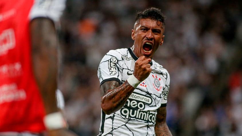 Paulinho em campo pelo Corinthians (Foto: Rodrigo Coca / Ag. Corinthians)