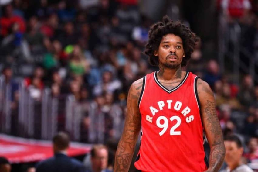 Lucas Bebê em ação pelo Toronto Raptors na NBA (Foto: AFP)