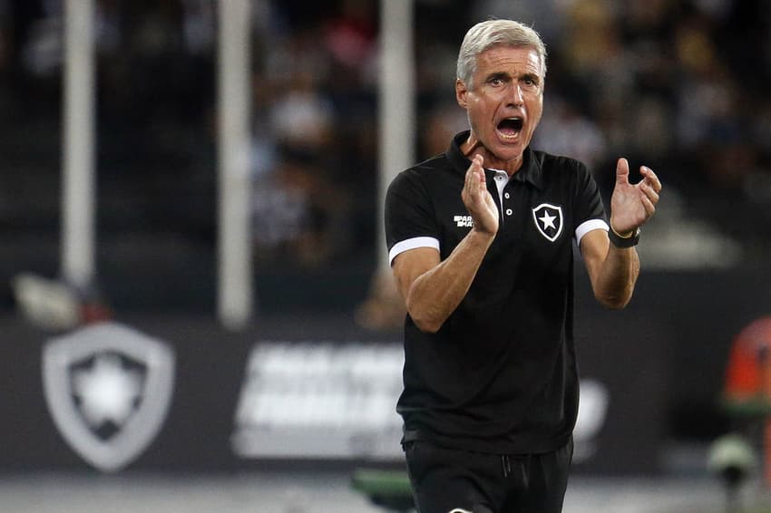 Luís Castro durante sua passagem pelo Botafogo (Foto: Vitor Silva/Botafogo)
