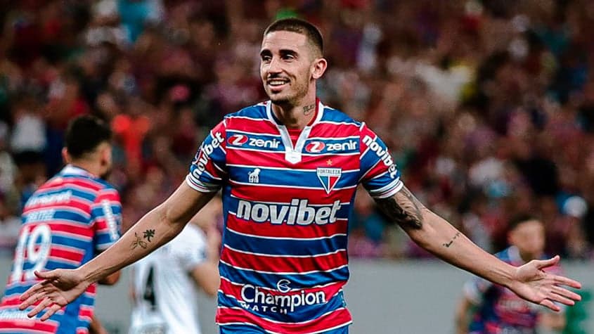 Thiago Galhardo revela bastidores de passagem pelo Goiás (Foto: Mateus Lotif / Fortaleza)