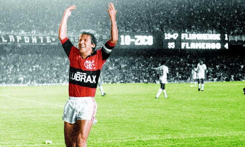 Zico comemora gol pelo Flamengo (Foto: Reprodução)