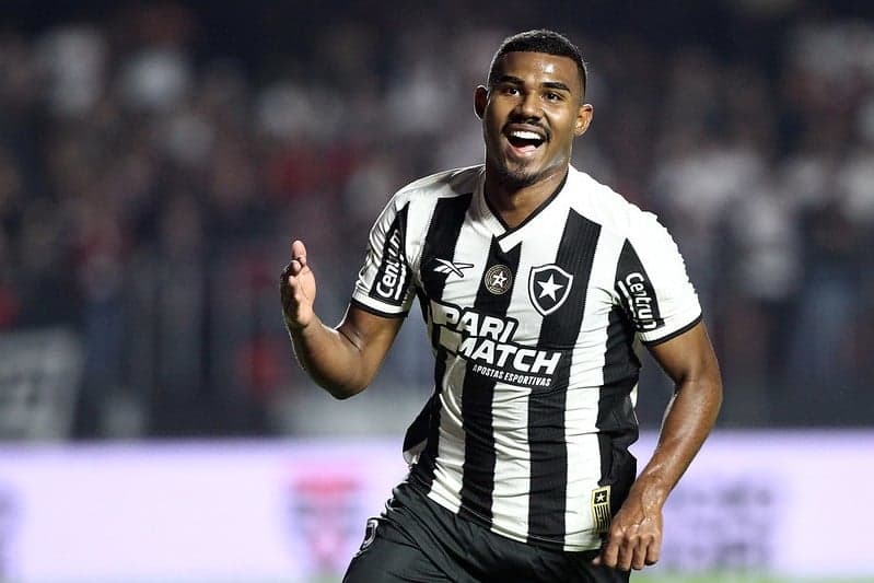 Cuiabano está a caminho do Vasco (Foto: Vítor Silva/Botafogo)