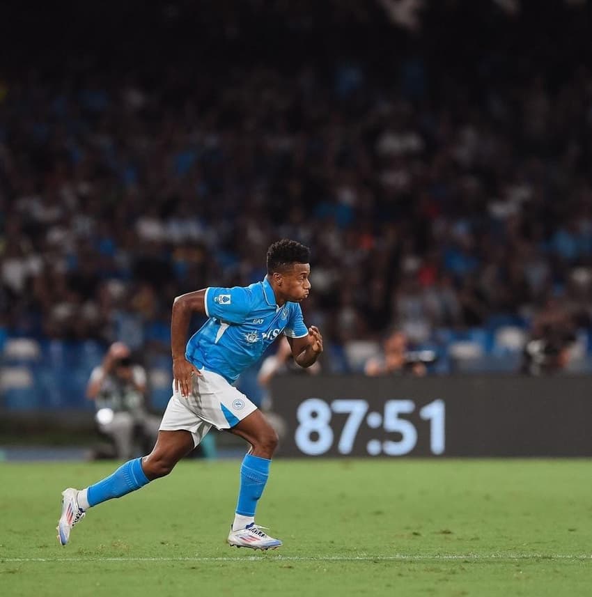 David Neres em ação pelo Napoli (Foto: Reprodução)
