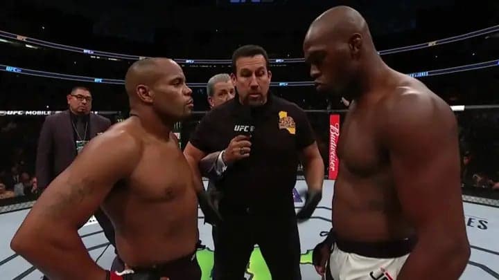 Jon Jones e Daniel Cormier tiveram grande rivalidade (Foto: Reprodução)